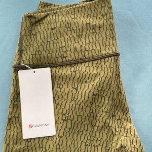 Lululemon Wunder Under HR Tight 28”